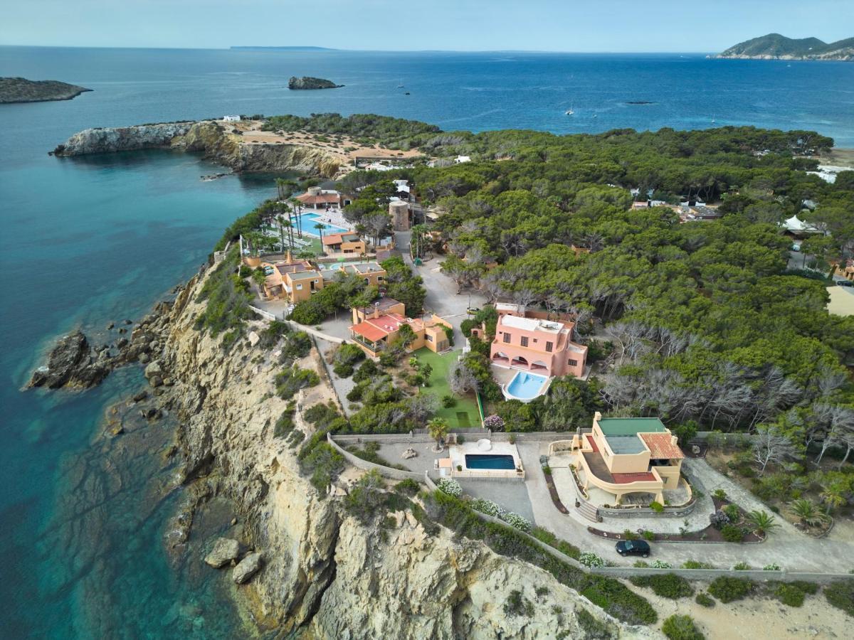 Hotel Cala Martina Es Canar  Exterior photo